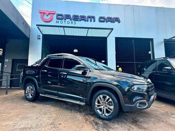 FIAT TORO 2.4 16V MULTIAIR FLEX VOLCANO AT9 FIAT TORO 2.4 16V MULTIAIR FLEX VOLCANO AT9